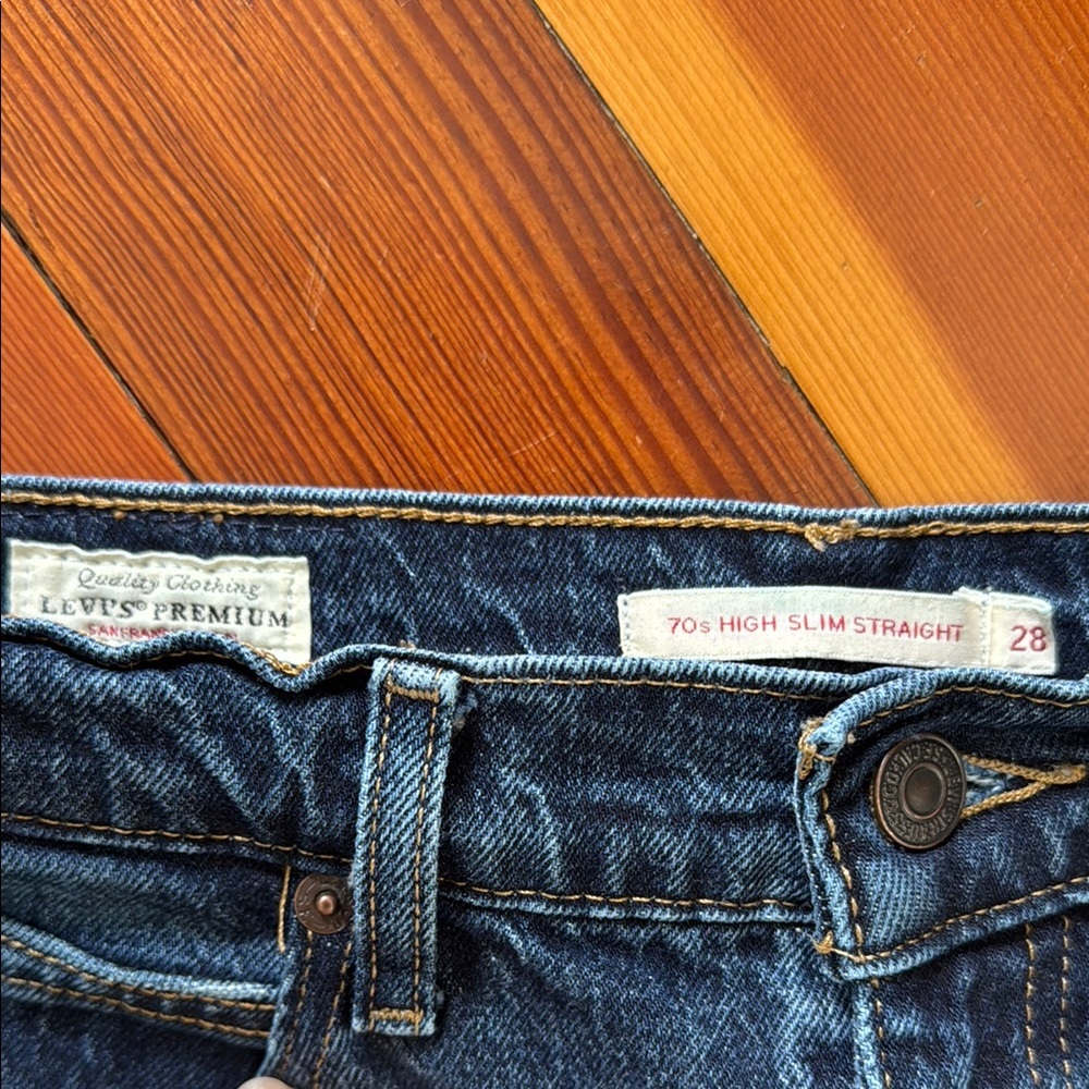 Levi's 70s High Slim Straight Blue Jeans - Picture 2 of 4